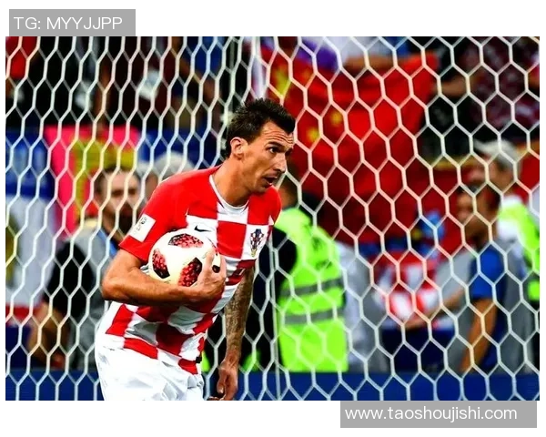 揭秘足球明星扒球鞋的幕后故事与趣闻分享